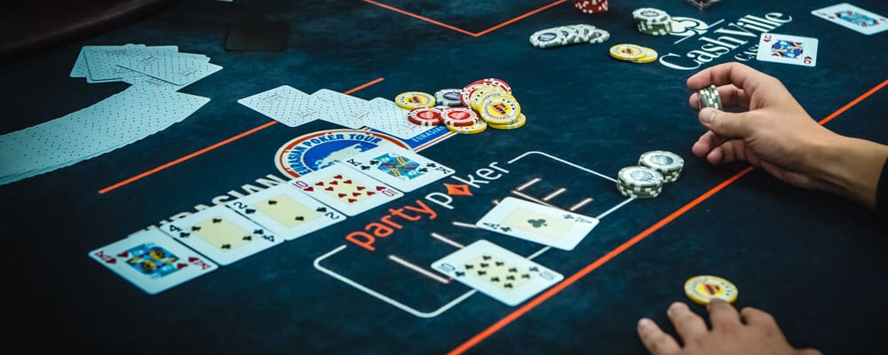 Комбинации в покере: выигрывает тот, кто знает